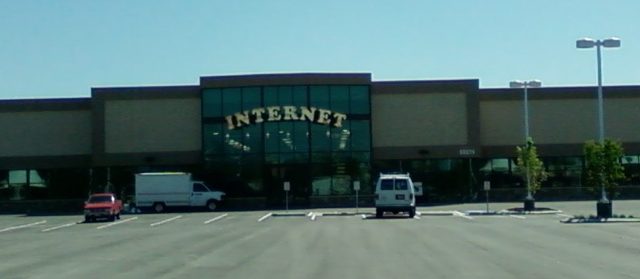 Un magasin qui s'appelle "Internet" Crédits photos : Internet! Vern Hart